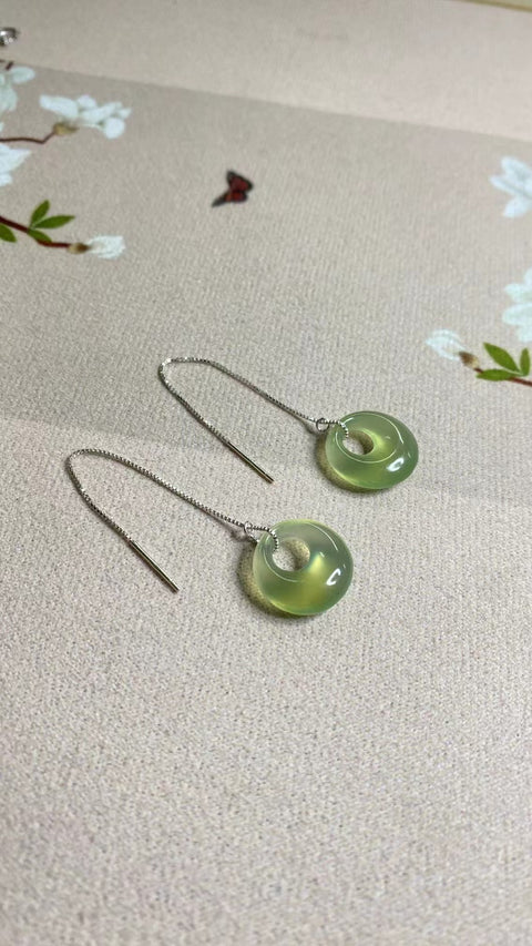 Kabel Telinga Giok Alami 925 Tatahan Perak Ukuran 15,5 mm Giok bersih dan halus Sudah termasuk pajak pengiriman.