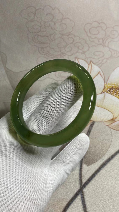 Gelang Warna Musim Semi Giok Cui Giok Alami Ukuran 57-59mm Ukuran 58.4mm Ukuran 11mm Giok semuanya terjadi secara alami Pola acak & Pajak Pengiriman Sudah Termasuk