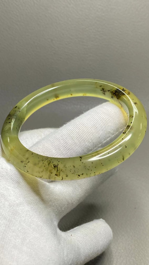 Gelang Giok Batu Giok Bunga Cui Giok Alami Ukuran 57-59mm Ukuran 58.2mm Lebar Sisi 11mm Giok ini semuanya muncul secara alami dan polanya acak Sudah termasuk pajak pengiriman.