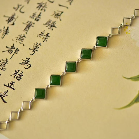 Gelang Persegi Jasper Alami 925 Perak Set Ukuran 6 * 6mm Giok adalah gaya yang halus dan hangat, indah.