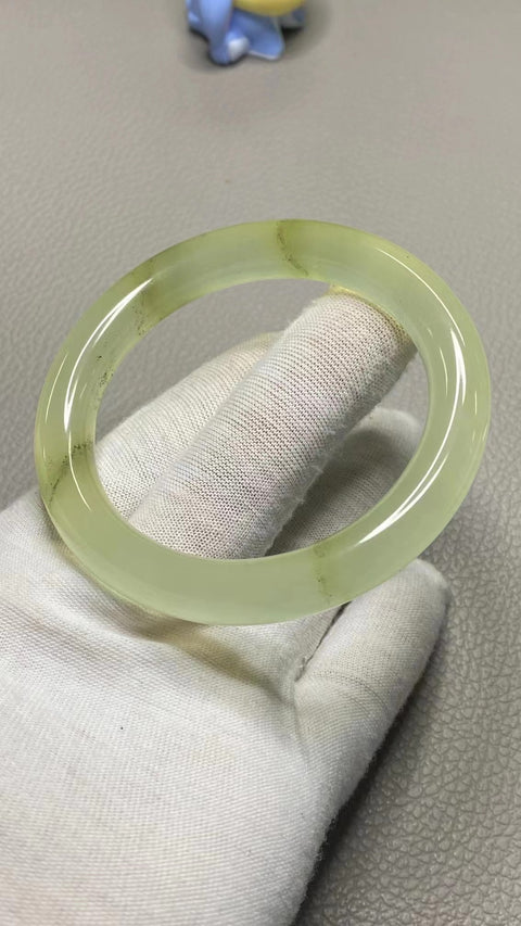 Gelang Garis Putaran Warna Musim Semi Giok Cui Giok Alami Ukuran 57-59mm Ukuran 58.2mm Lebar Sisi 10.6mm Giok terjadi secara alami Pola acak Pajak Pengiriman Termasuk