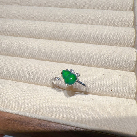 Cincin Labu Jadeite Alami 925 Tatahan Perak & nbsp; Perhiasan Warna Zucchini Cina Sangat Positif Terasa Penuh & nbsp; Dua Warna Tersedia Ukuran 8 * 6mm Sudah Termasuk Pajak Pengiriman