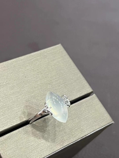 Cincin Giok Cui Alami 925 pengaturan perak Ukuran 15,8 * 9mm Giok bersih, halus dan hangat Gaya inovatif Termasuk pengiriman dan pajak