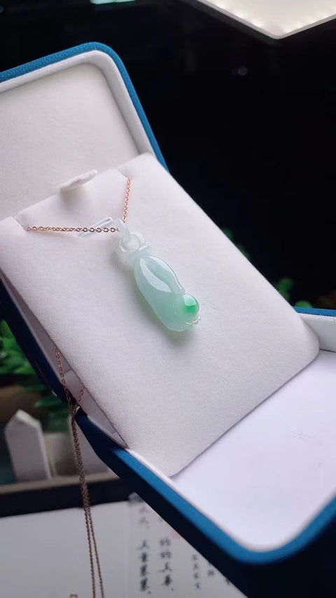 Kalung Tangan Buddha Putih Jadeite Alami Bahan Pit Tua Ukuran Bawah Halus dan Hangat 3.4 * 1.1cm Termasuk Pajak Pengiriman