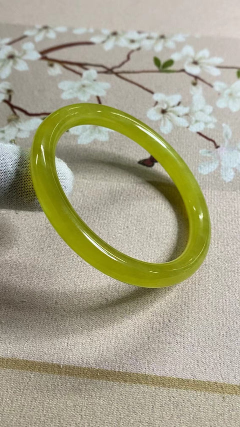Gelang Bar Kecantikan Giok Giok Emas Kuning Giok Giok Alami Ukuran 54-56mm Ukuran 55.2mm Lebar Sisi 7.2mm Giok semuanya terjadi secara alami Pola adalah acak Pajak Pengiriman Termasuk