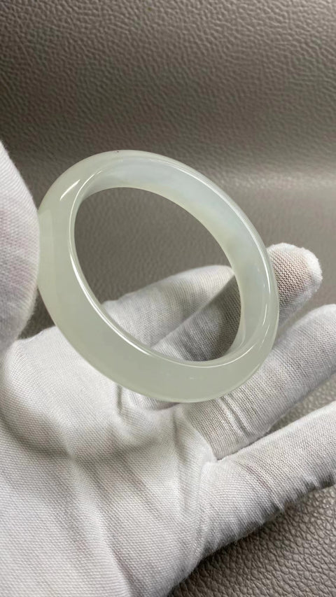 Gelang Gelang Giok Cui Jade Lychee Alami Ukuran 52-54mm Ukuran 53.9mm Lebar Sisi 12.8mm Batu giok semuanya muncul secara alami Pola acak termasuk pajak pengiriman