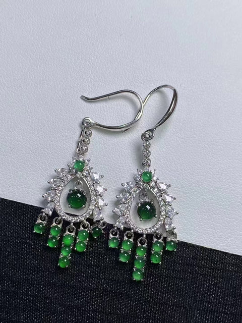 Anting Rumbai Giok Alami s925 Sterling Silver Gioknya bersih, halus, dan hangat Gayanya indah dan sangat halus Pajak pengiriman sudah termasuk.