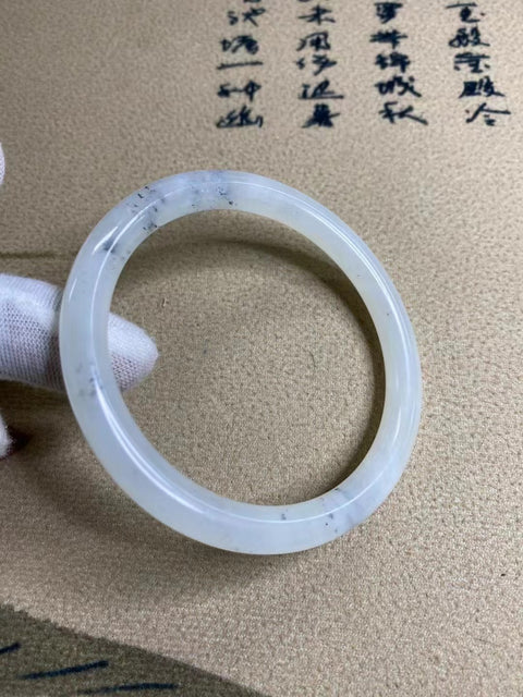 Gelang Strip Kecantikan Giok Cui Alami Ukuran 60-62mm Ukuran 61.8mm Harga detik Giok semuanya terjadi secara alami Pola acak Termasuk pengiriman dan pajak