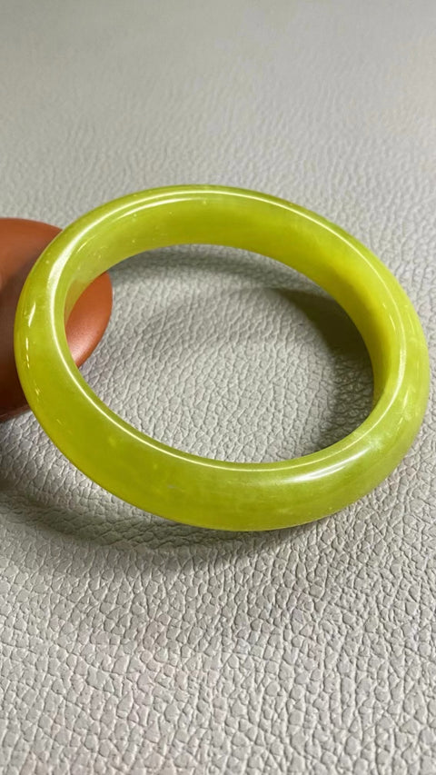 Gelang Bunga Emas Giok Cui Giok Alami Ukuran 59-61mm Ukuran 60.5mm Lebar Sisi 13.8mm Giok terjadi secara alami Pola acak termasuk pajak pengiriman