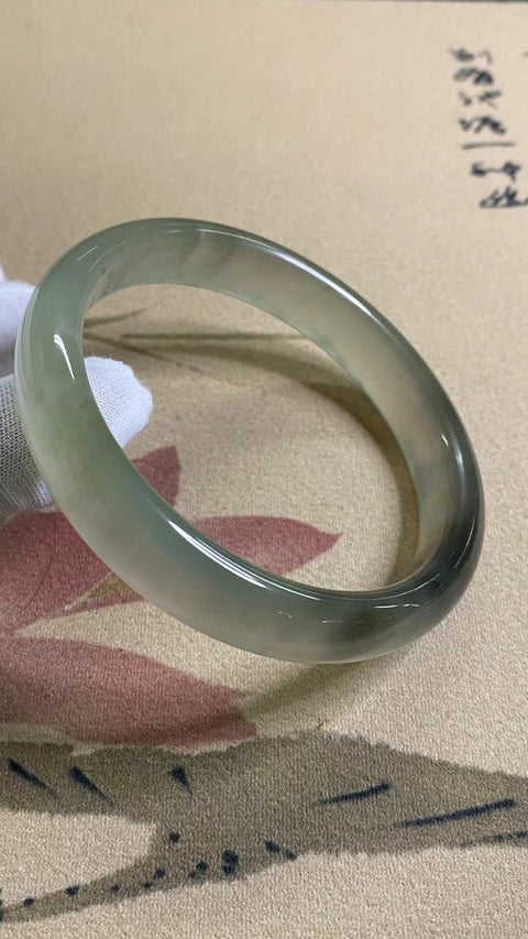 Gelang Tinta Es Batu Giok Cui Giok Gunung Jauh Ukuran 64-66mm Ukuran 65.6mm Lebar Sisi 13.3mm Batu giok semuanya terjadi secara alami Pola acak Pajak Pengiriman Termasuk