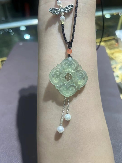 Liontin giok alami, bersih dan halus, desain DIY, sudah termasuk pajak pengiriman.