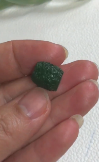 Giok Giok Hetian Alami Membawa Liontin Manik-manik Buatan Tangan Ukuran 12.5 * 11.5mm Giok bersih, halus dan hangat Sudah termasuk pajak pengiriman.
