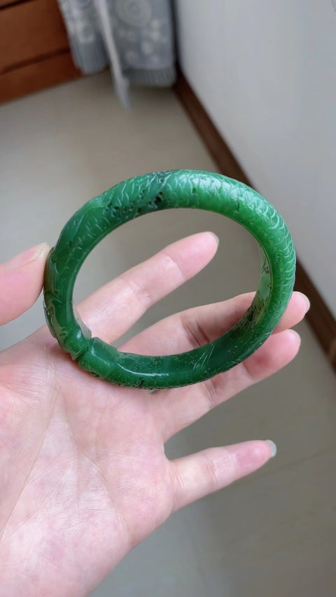 Gelang Bunga Berukir Jasper Alami Bahan Pit Tua Bahan Bawah Hangat Warna Hangat Warna Indah Ukuran 58.5mm & nbsp;Giok terjadi secara alami Pola acak Termasuk Pajak Pengiriman