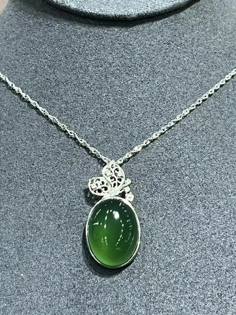 Kalung Giok Alami dari Perak 925 Ukuran 19 * 13,5 mm Giok bersih, halus dan hangat Termasuk ongkos kirim dan pajak.