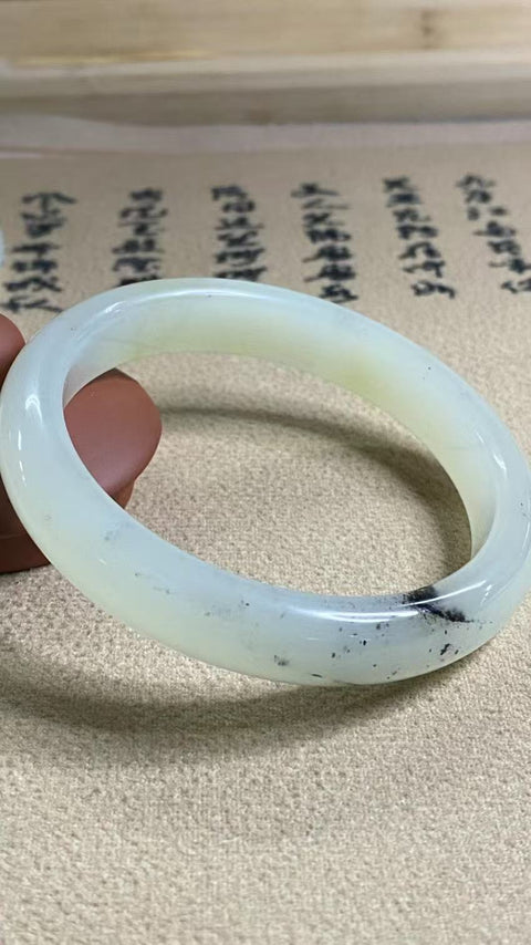 Gelang Giok Giok Cui Alami Jenis Es Gunung Jauh Dai Gelang Ukuran 63-65mm Ukuran 64.7mm Lebar Sisi 12.9mm Giok semuanya terjadi secara alami Pola adalah acak Pajak Pengiriman Termasuk