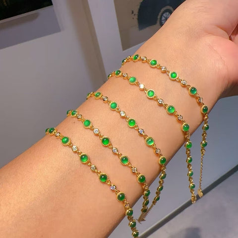 Gelang Jadeite Alami yang terbuat dari perak 925. Gioknya bagus dan hangat, gayanya indah, sudah termasuk pajak pengiriman.