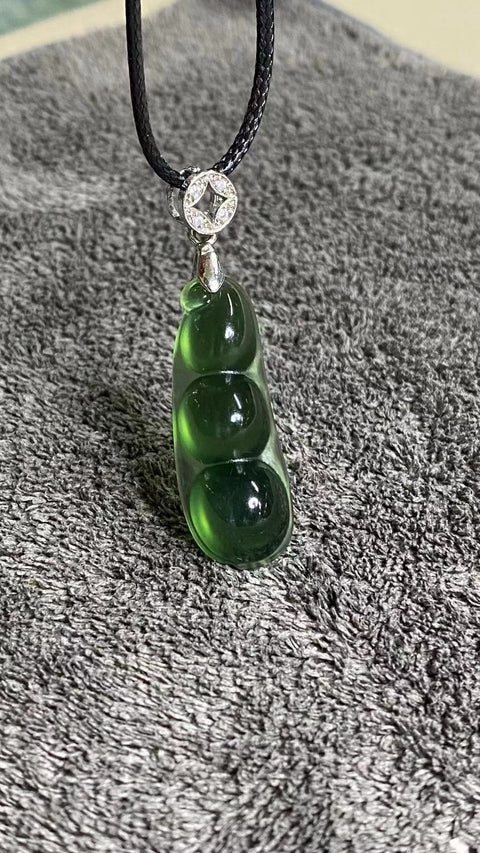 Bahan tua hijau tua alami Cui Jade Ukuran 34.2 * 12.7mm Giok bersih, halus dan hangat Termasuk ongkos kirim dan pajak.