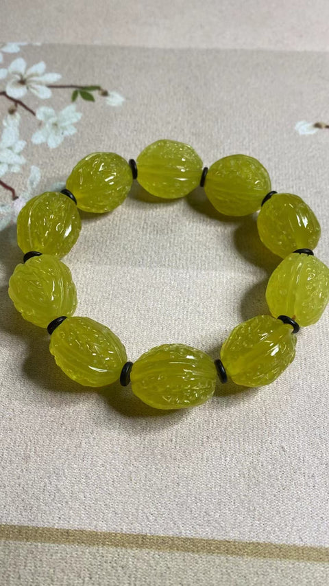 Tusuk Sate Kuning Mentega Ayam Cui Jade Alami Ukuran 20 * 17mm Jade halus dan hangat, gaya yang indah, sudah termasuk pajak pengiriman.