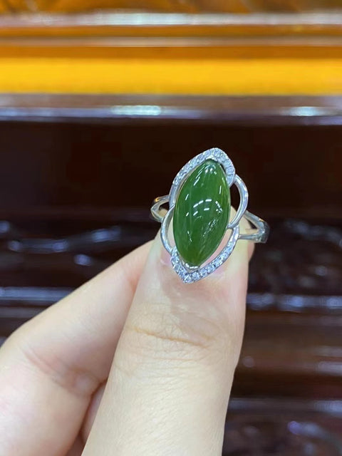 Cincin jasper alami yang terbuat dari perak 925 Ukuran 17 * 8mm dengan bezel yang dapat disesuaikan Bahan yang halus dan hangat sudah termasuk pajak pengiriman
