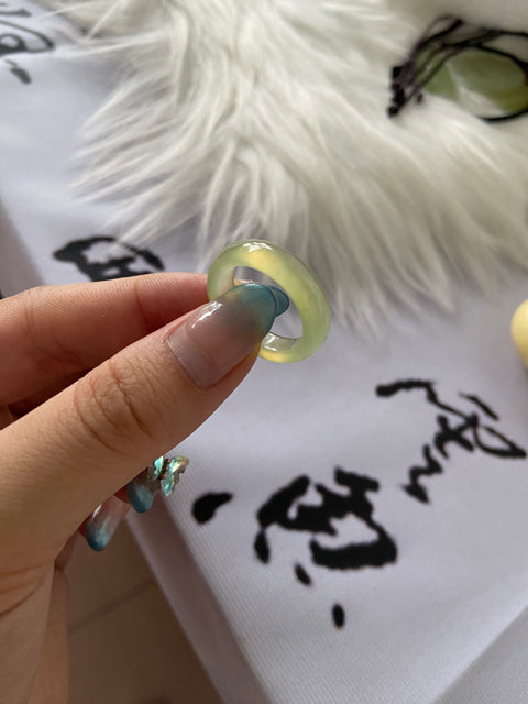 Cincin Giok Cui Giok alami yang bersih, halus dan hangat Ukuran 17.9mm Harga Detik Sudah termasuk ongkos kirim dan pajak.