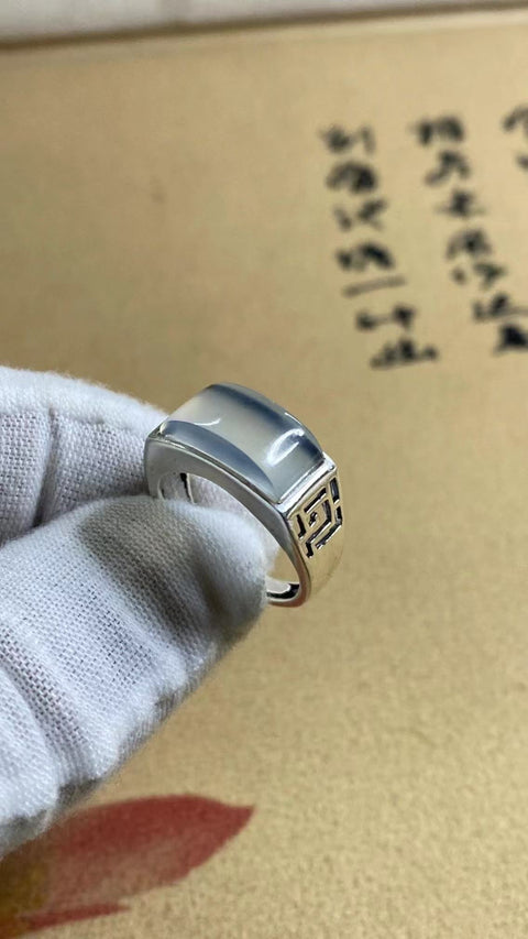 Cincin Pelana Es Giok Cui Giok Halus dari 925 Perak Ukuran 7 * 15mm Bezel yang Dapat Disesuaikan Termasuk ongkos kirim dan pajak.
