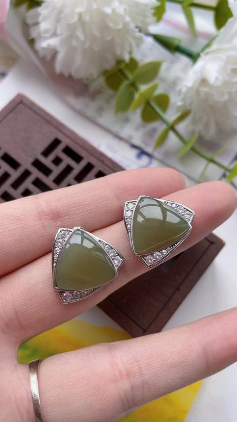 Anting Giok Hetian Alami 925 Tatahan Perak Bahan Halus dan Hangat Ukuran 1.6 * 1.6mm Termasuk Pajak Pengiriman