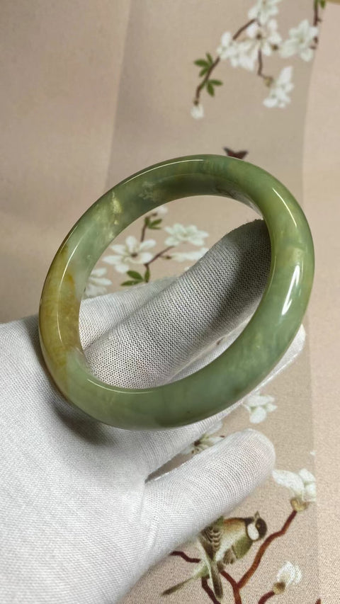 Gelang Gelang Batu Giok Cui Bunga Giok Multi Warna Ukuran 60-62mm Ukuran 61.8mm Lebar Sisi 12.7mm Batu giok terjadi secara alami Pola acak Termasuk Pajak Pengiriman