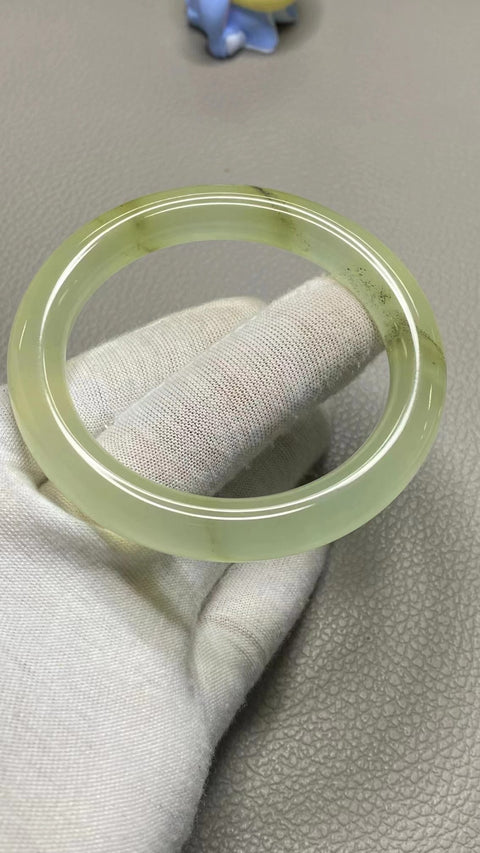 Gelang Garis Putaran Warna Musim Semi Giok Cui Giok Alami Ukuran 57-59mm Ukuran 58.2mm Lebar Sisi 10.6mm Giok terjadi secara alami Pola acak Pajak Pengiriman Termasuk