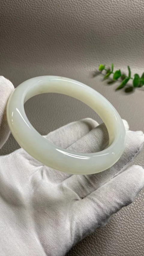 Gelang Gelang Giok Cui Jade Lychee Alami Ukuran 61-63mm Ukuran 62.5mm Lebar Sisi 13.5mm Giok terjadi secara alami Pola acak termasuk pajak pengiriman.