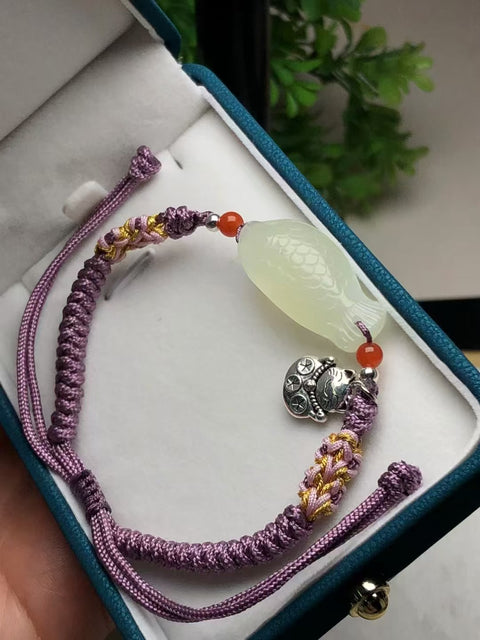 Gelang Ikan Kecil Giok Cui Giok alami yang halus dan hangat Ukuran 30 * 14,5 mm Gaya Termasuk pajak pengiriman.