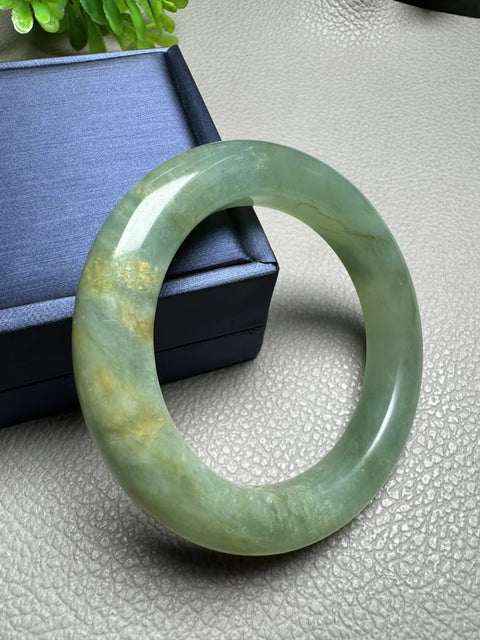 Gelang Giok Giok Cui Giok Bunga Pit Tua Warna Alami Halus dan Hangat Ukuran: 51,8 × 11 × 11㎜ & nbsp; Giok semuanya terjadi secara alami Pola acak Termasuk Pajak Pengiriman