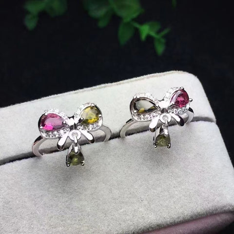 Cincin turmalin alami yang terbuat dari perak 925 dengan kristal berwarna indah dan ukuran yang longgar, api yang luar biasa, gaya yang indah, sudah termasuk ongkos kirim dan pajak.