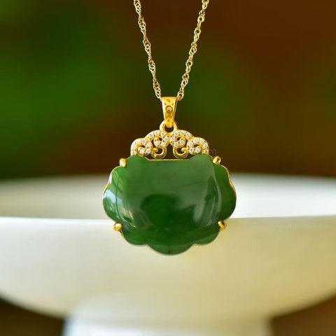 10856-2 Kalung Kunci Jasper Ruyi Alami 925 pengaturan perak Ukuran 21 * 28mm Giok baik-baik saja dan hangat, gaya yang indah sudah termasuk pajak pengiriman.