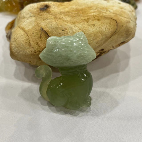 Kucing Keberuntungan: Liontin Giok Alami - Kucing Keberuntungan🐱, Ukuran: 40✖️28mm Sudah termasuk ongkos kirim dan pajak.