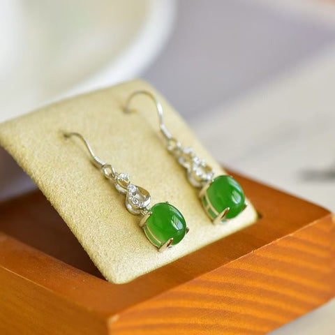 12008 Anting-anting Tetesan Telur Jasper Alami yang terbuat dari perak 925 Ukuran 6 * 8mm Giok halus dan hangat, gaya yang indah sudah termasuk pajak pengiriman.