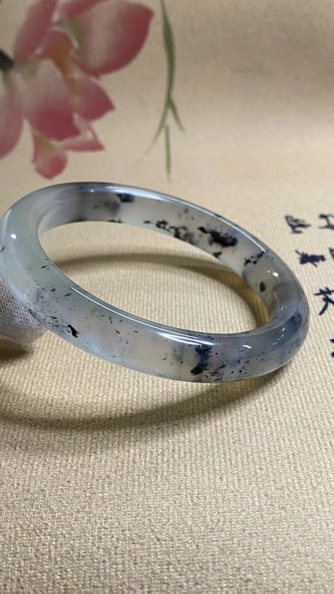 Gelang Tinta Es Giok Cui Jade Alami Ukuran 60-62mm Ukuran 61.5mm Lebar Sisi 11.7mm Giok semuanya terjadi secara alami Pola acak & sudah termasuk pajak pengiriman