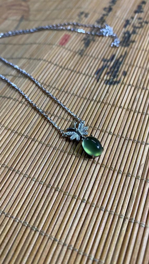 Liontin Bahan Giok Cui Giok 180 dengan Pengaturan One Piece 925 Perak Ukuran 7 * 9mm Sudah termasuk pajak pengiriman.