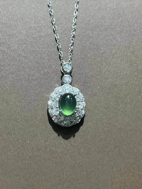 Kalung Giok Alami dari perak 925, giok yang bersih dan halus, ukuran 9 * 7mm, sudah termasuk ongkos kirim dan pajak.