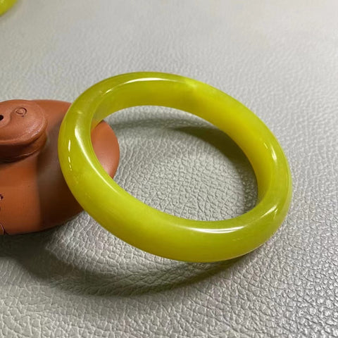 Gelang Giok Giok Emas Murni Cui Giok Alami Ukuran 56-58mm & nbsp; Ukuran 57.5mm Lebar Sisi 12.5mm & nbsp; Giok terjadi secara alami Pola acak Termasuk Pajak Pengiriman