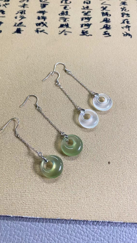 Anting Giok Giok Alami Kesejahteraan dari 925 Perak Ukuran 15,5 mm Giok bersih, halus dan hangat, gaya yang indah, sudah termasuk pajak pengiriman.