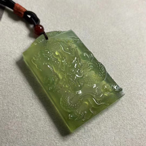 Liontin Naga Giok Halus Ukuran 54*35mm Sudah termasuk pajak pengiriman.