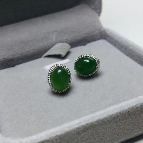Anting Jasper Alami yang terbuat dari perak 925 Ukuran 7 * 9mm Giok bersih, halus dan hangat Gaya sederhana dan murah hati sudah termasuk pajak pengiriman.