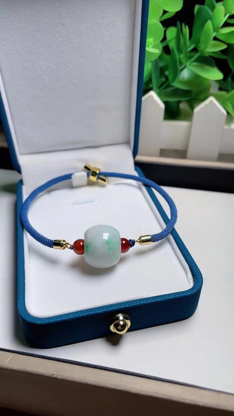 Gelang Batu Giok Alami Gelang batu giok dengan pola yang indah Warna hijau pedas Batu giok bersih dan halus Batu giok hangat sudah termasuk pajak pengiriman