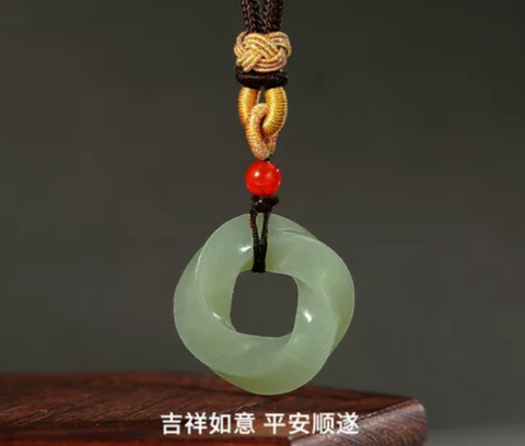 Cincin Möbius Cina Baru Hetian Jade Liontin Giok Giok bersih dan halus dan hangat Warna memiliki sedikit penyimpangan Warna dikirim secara acak dengan foto kedua Jangan pedulikan pelanggan untuk berhati-hati Termasuk pajak pengiriman