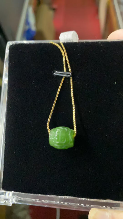 Ukiran Buatan Tangan Giok Giok Hetian Alami Membawa Manik-manik Ukiran Buatan Tangan Ukuran 10 * 9.5mm Giok bersih, halus dan hangat Sudah termasuk pajak pengiriman.