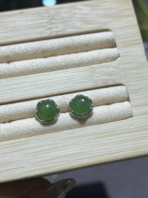 Anting-anting Giok Jasper Rusia Alami dari Perak 925 Ukuran 8mm Giok bersih, halus dan hangat Gaya sederhana dan halus sudah termasuk pajak pengiriman.