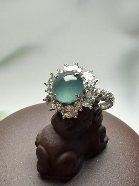Batu Giok Guatemala Jadeite Biru Air Biru Ukuran 8mm Batu giok halus dan hangat dengan struktur yang kokoh sudah termasuk pajak pengiriman.