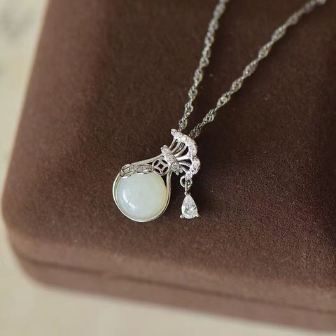 3422 Kalung Kantung Uang Giok Hetian Giok Alami 925 Giok Tatahan Perak bagus dan hangat, gaya yang indah, sudah termasuk pajak pengiriman.