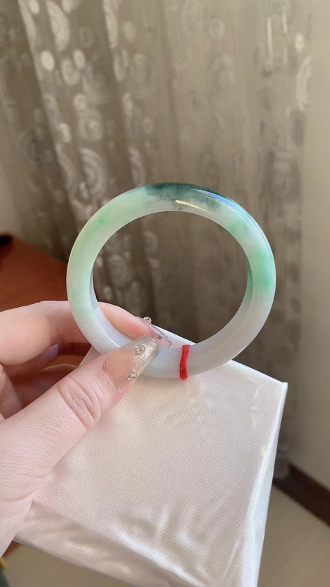 Gelang Semi-Oil Jadeite Alami Gelang Bahan Pit Tua Ukuran 57mm Giok semuanya terjadi secara alami Pola acak termasuk pajak pengiriman
