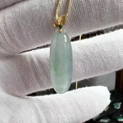 Kalung Tembus Es Jadeite a-barang-barang Alami Pengaturan Emas 18k Pencocokan Rantai Perak 925 Ukuran 31.7 * 9.5mm Termasuk Pajak Pengiriman